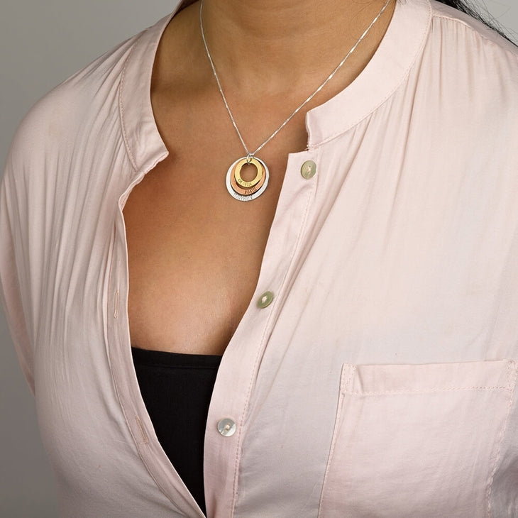 Three Tone Ring Engraved Mother Necklace